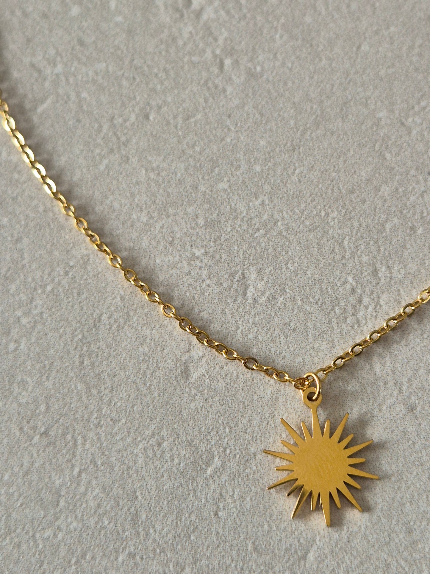 Collier SUN